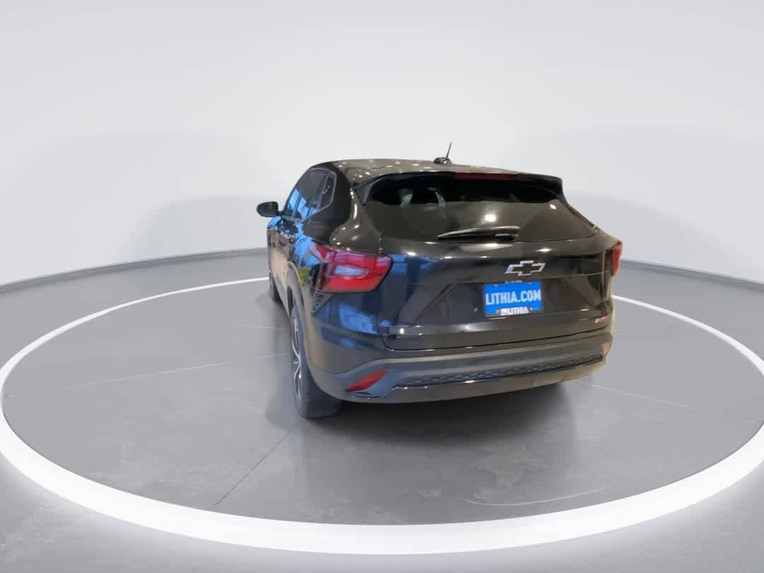 Thumbnail: 2025 Chevrolet Trax - 7