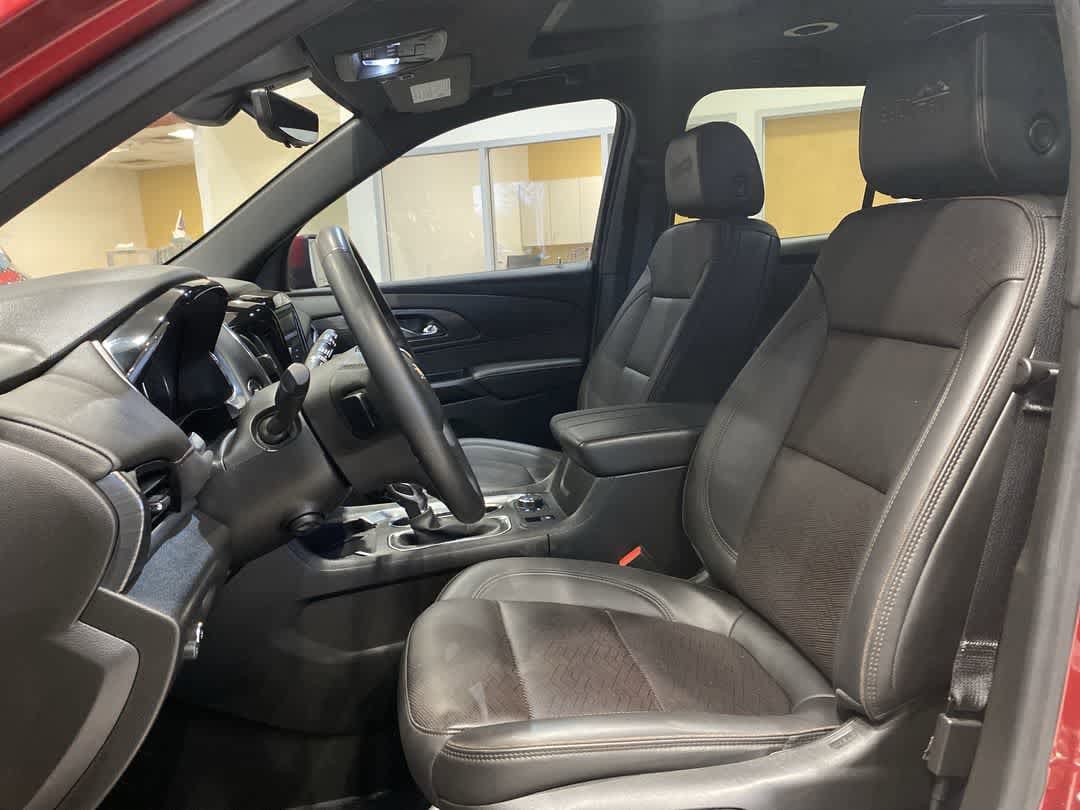 Thumbnail: 2023 Chevrolet Traverse - 11