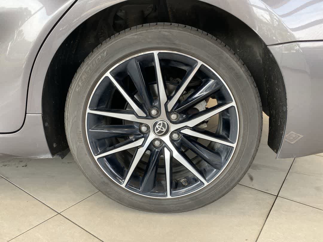 Thumbnail: 2021 Toyota Camry - 12