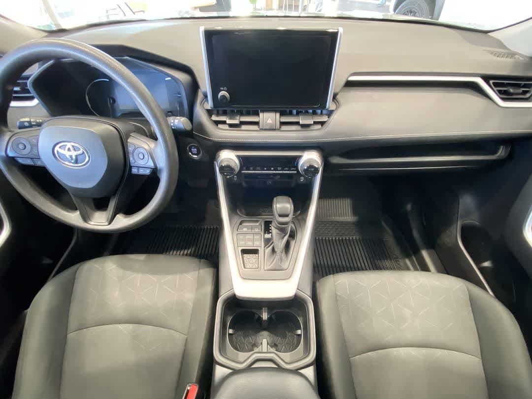 Thumbnail: 2024 Toyota RAV4 - 23