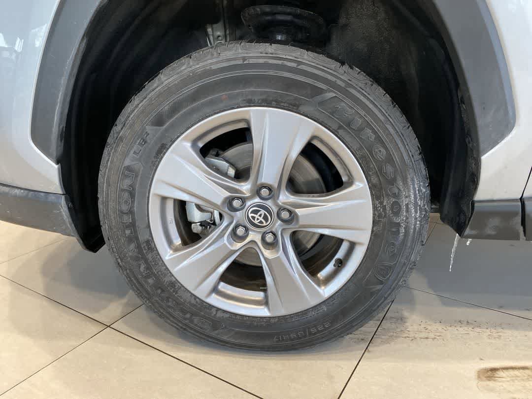 Thumbnail: 2025 Toyota RAV4 - 11