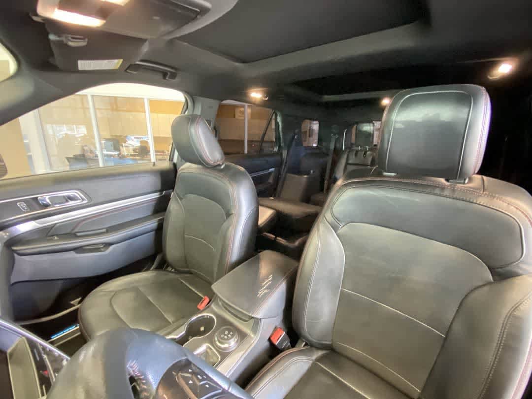 Thumbnail: 2018 Ford Explorer - 14
