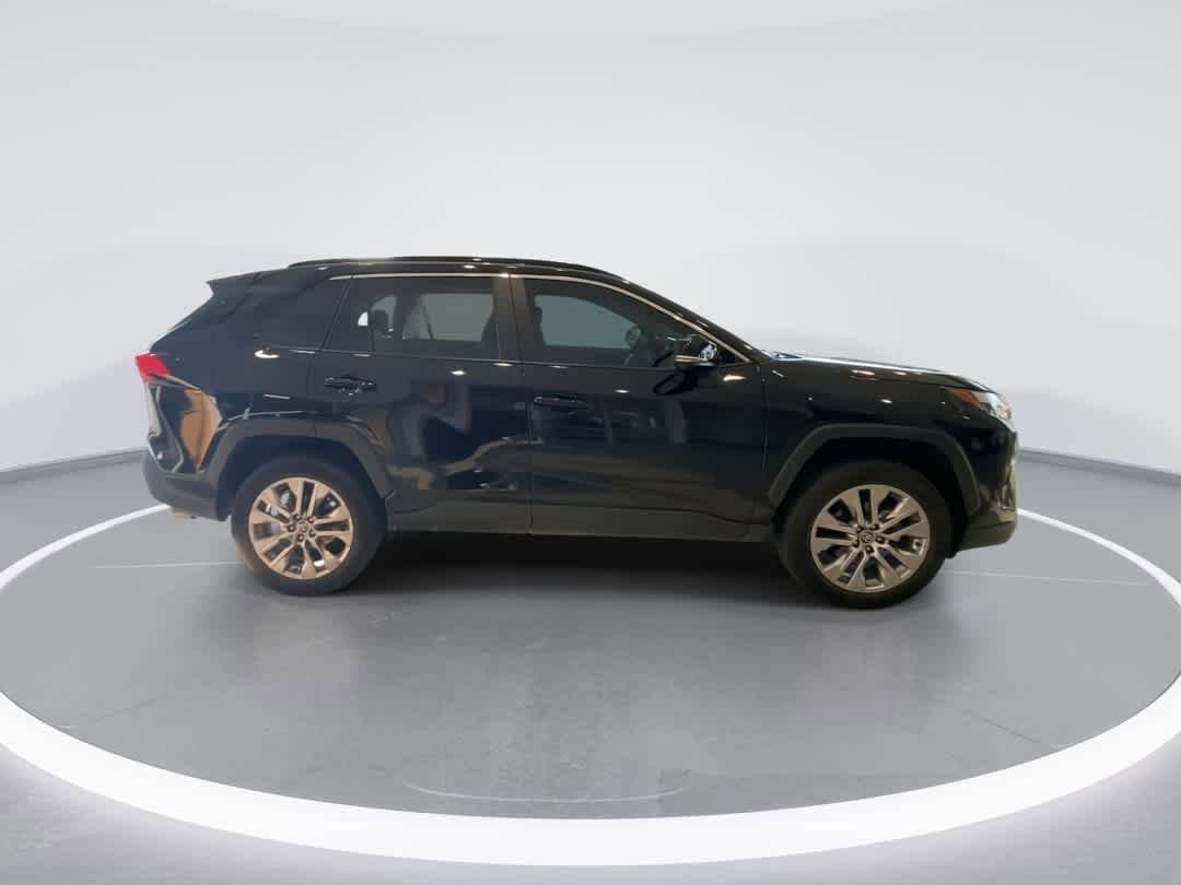 Thumbnail: 2024 Toyota RAV4 - 9