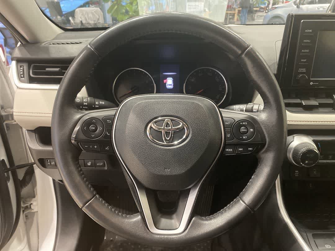 Thumbnail: 2021 Toyota RAV4 - 14