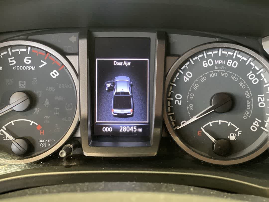 Thumbnail: 2020 Toyota Tacoma - 15