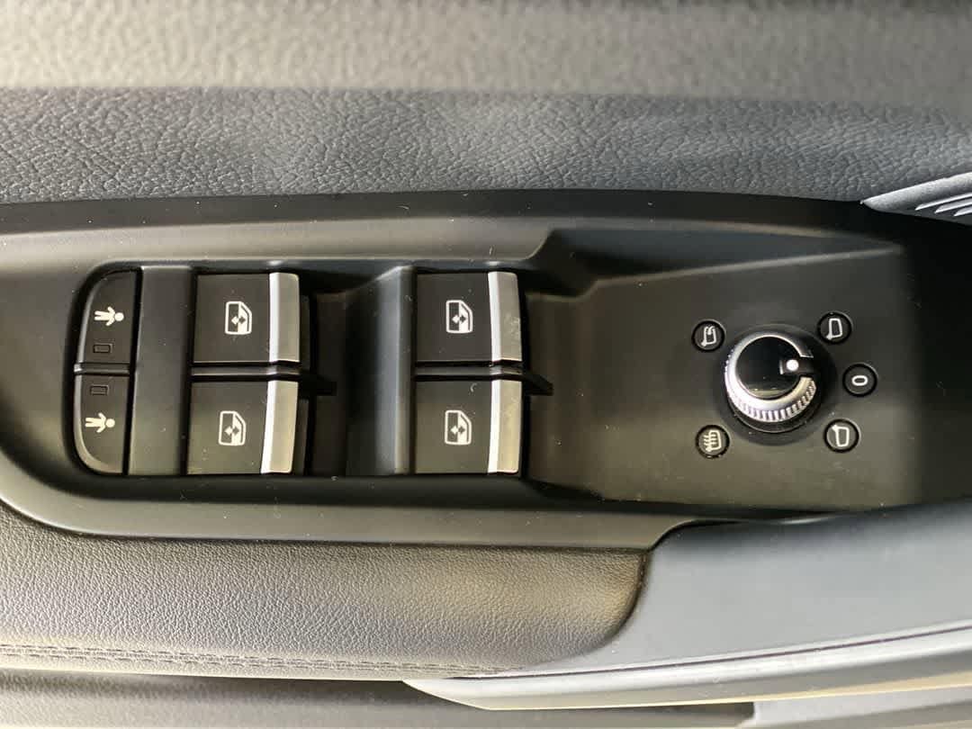 Thumbnail: 2020 Audi Q5 - 16