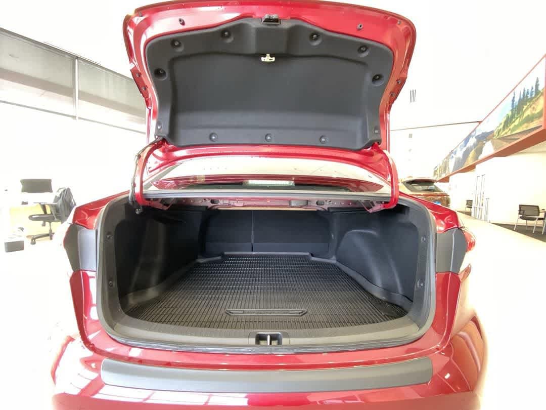 Thumbnail: 2025 Toyota Corolla - 26