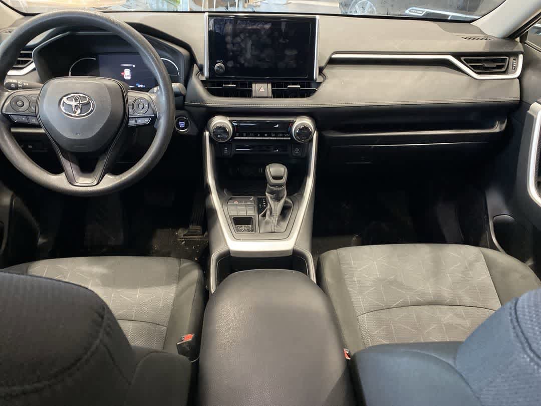 Thumbnail: 2025 Toyota RAV4 - 21