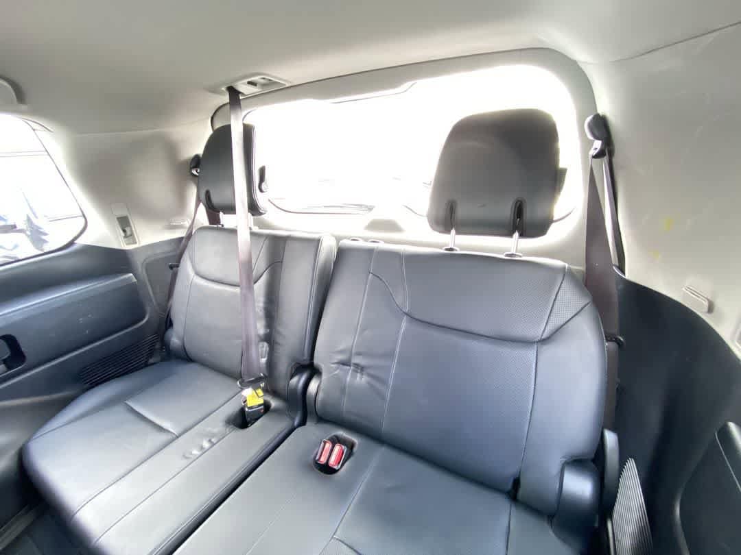 Thumbnail: 2017 Lexus LX - 26