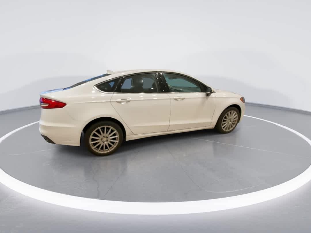 Thumbnail: 2020 Ford Fusion - 9