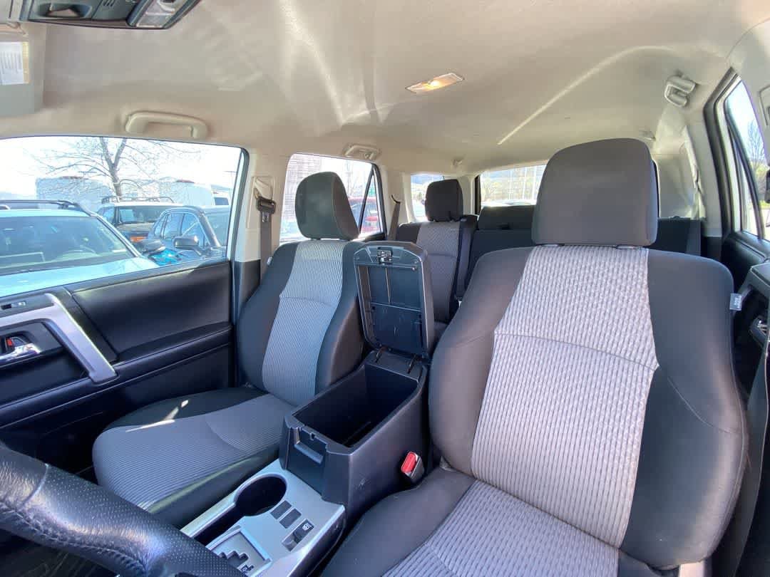 Thumbnail: 2019 Toyota 4Runner - 14