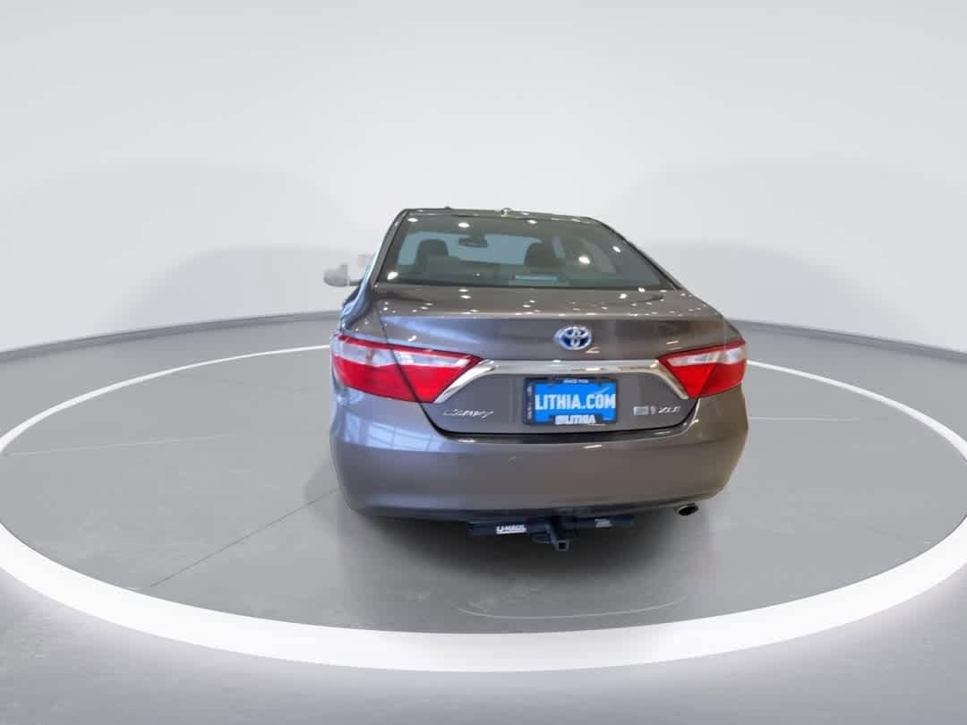 Thumbnail: 2017 Toyota Camry - 7