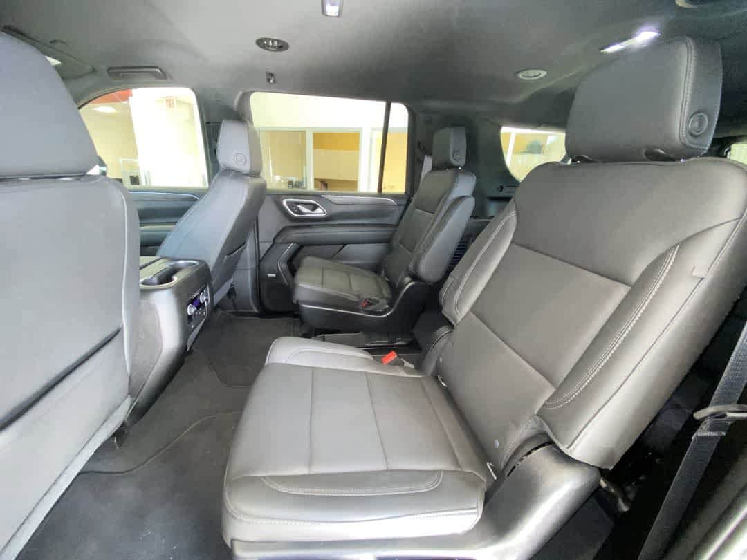 Thumbnail: 2021 Chevrolet Suburban - 23