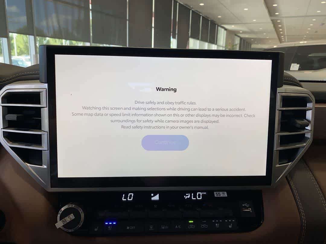 Thumbnail: 2025 Toyota Tundra - 18