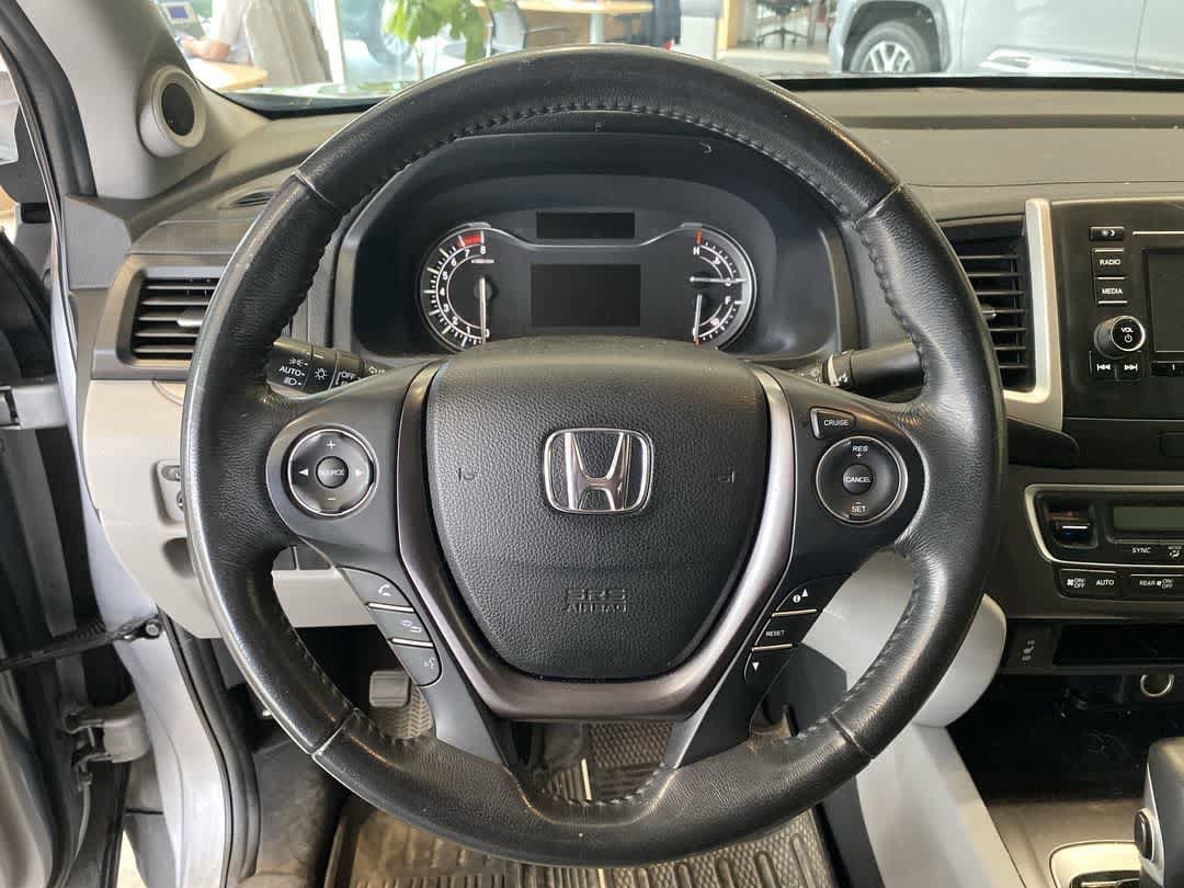 Thumbnail: 2019 Honda Ridgeline - 16