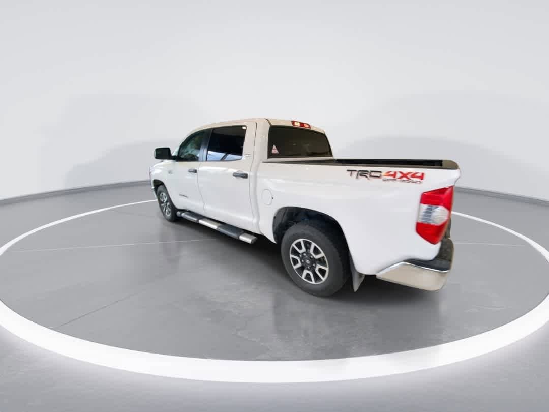 Thumbnail: 2021 Toyota Tundra - 6