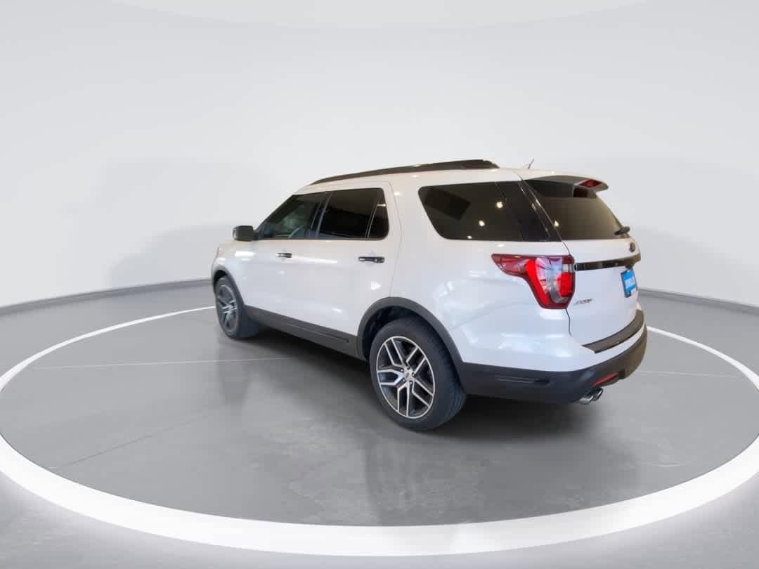 Thumbnail: 2018 Ford Explorer - 6