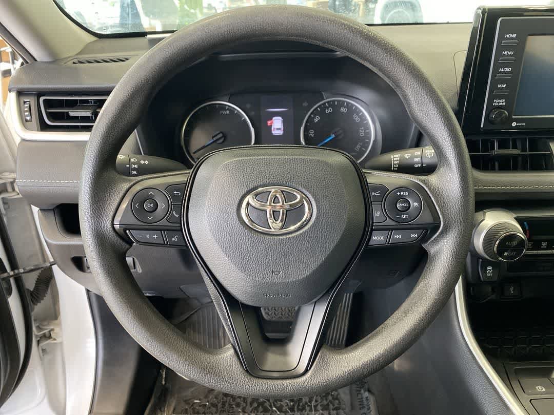 Thumbnail: 2021 Toyota RAV4 - 14