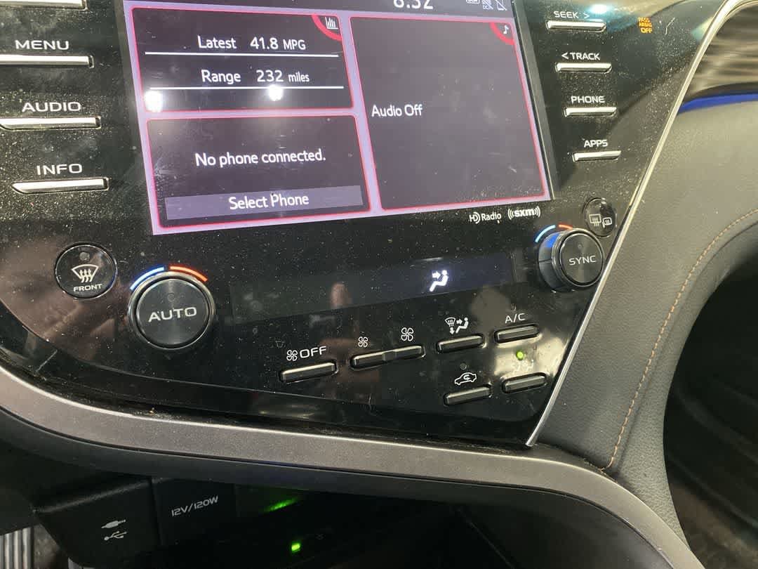 Thumbnail: 2018 Toyota Camry - 20