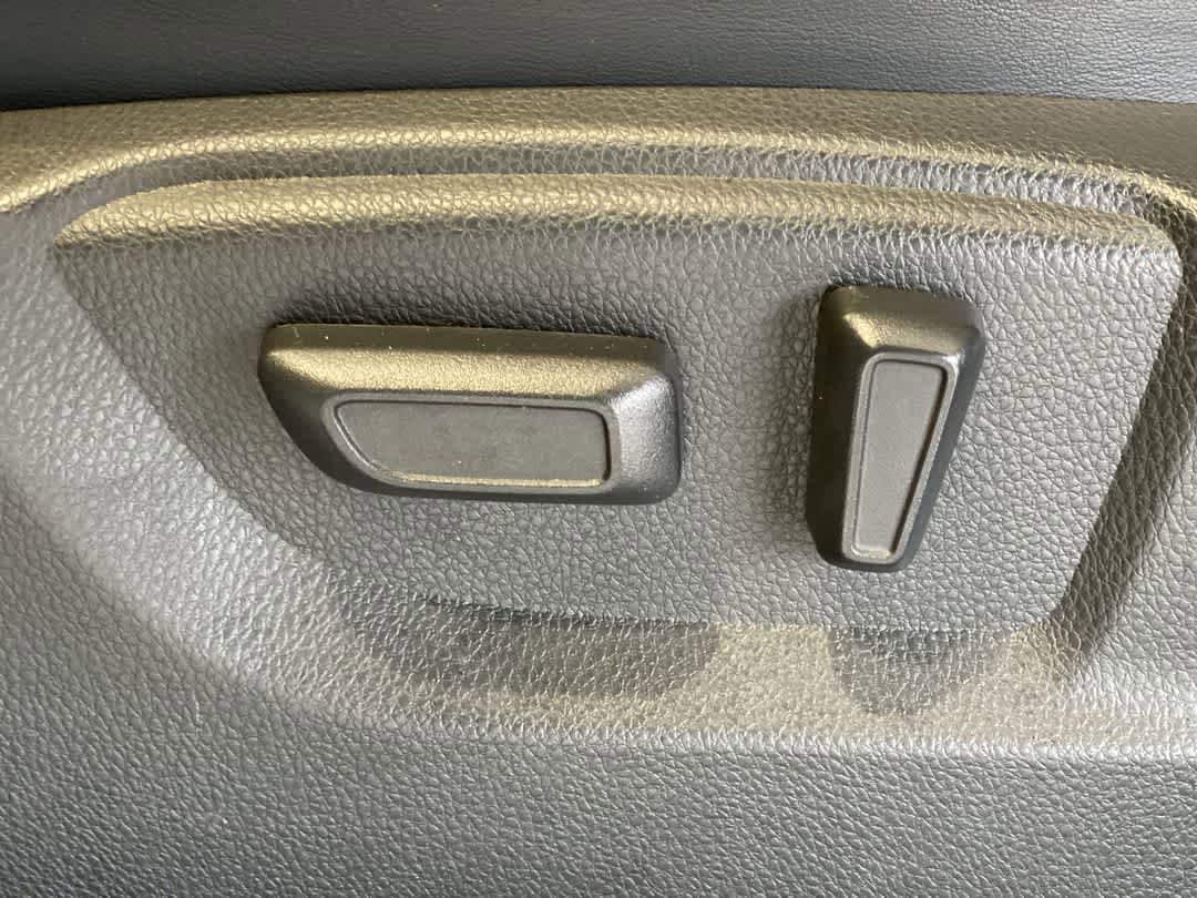 Thumbnail: 2024 Mitsubishi Eclipse Cross - 15