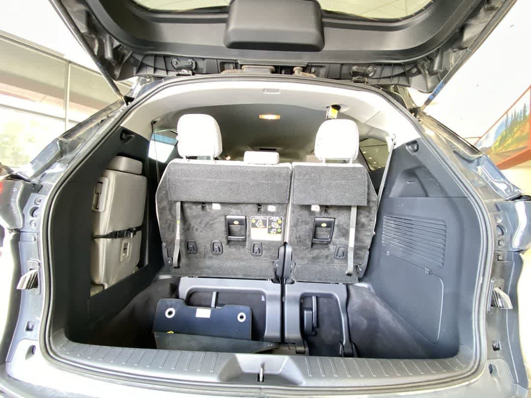 Thumbnail: 2025 Toyota Sienna - 26