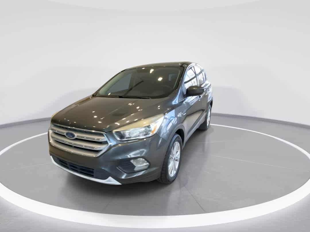 Thumbnail: 2019 Ford Escape - 4