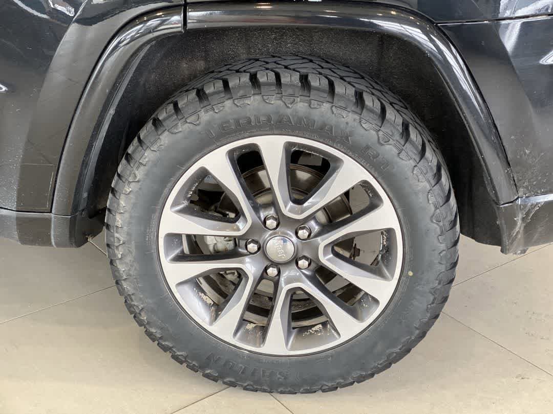 Thumbnail: 2017 Jeep Grand Cherokee - 13