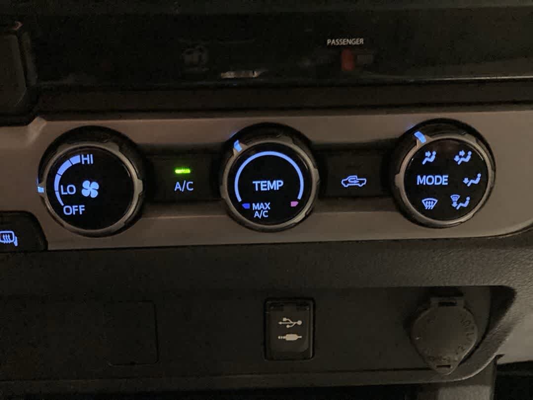 Thumbnail: 2017 Toyota Tacoma - 20