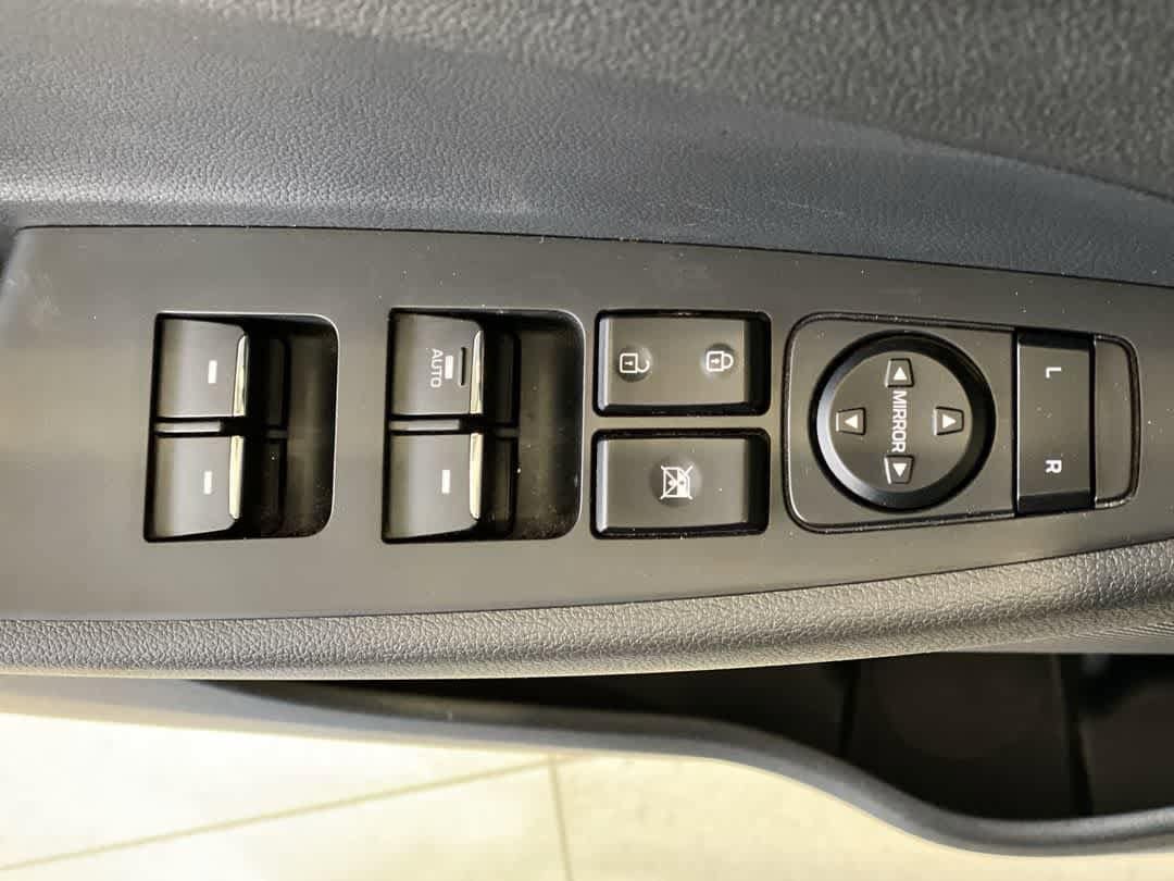 Thumbnail: 2018 Hyundai Tucson - 16