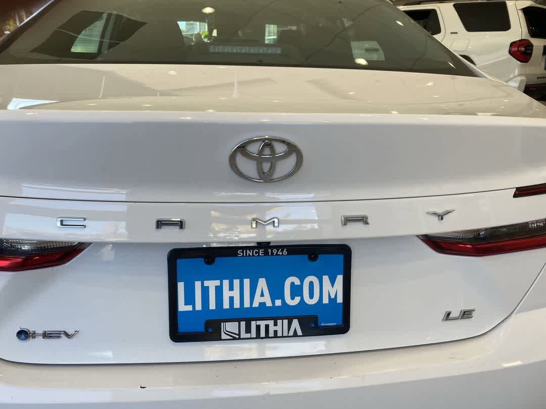 Thumbnail: 2025 Toyota Camry - 10