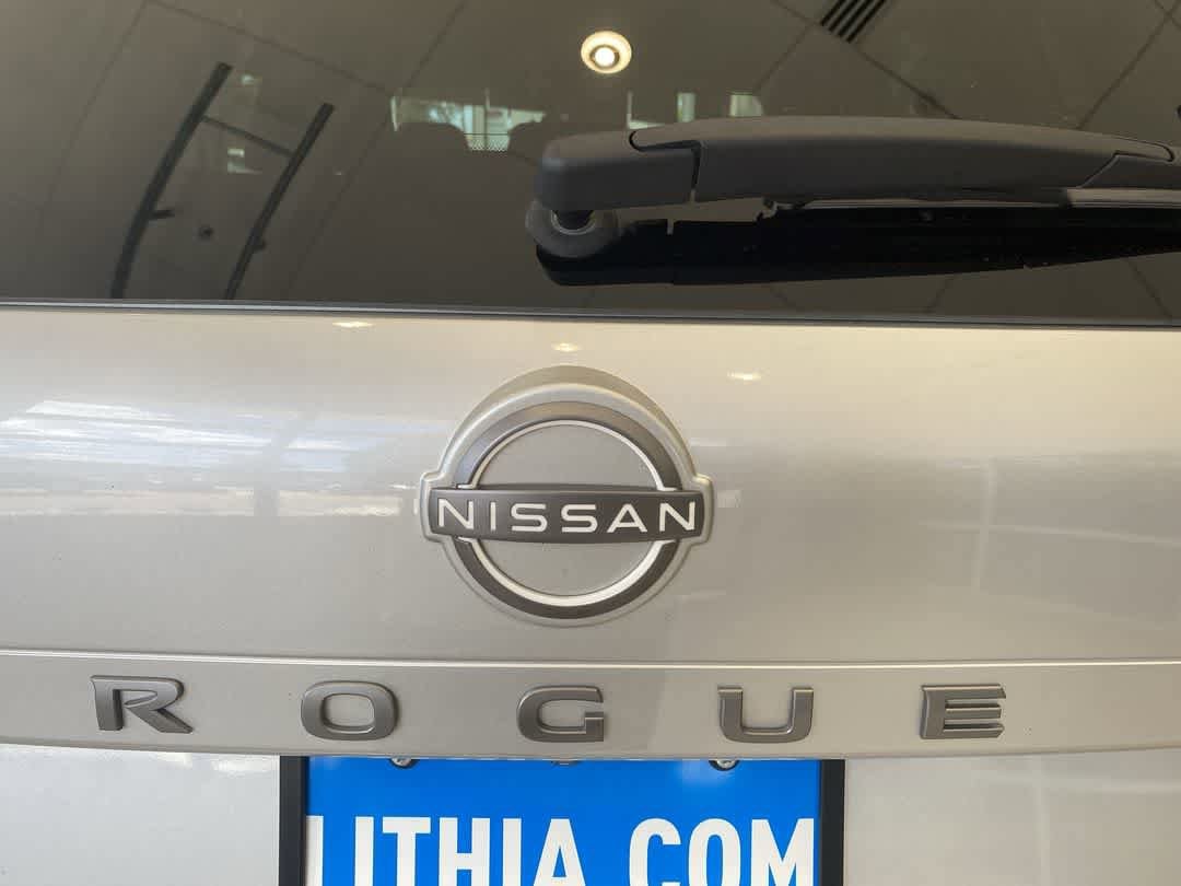 Thumbnail: 2024 Nissan Rogue - 10