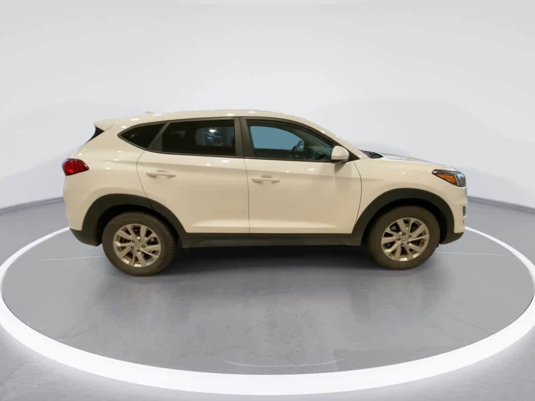 Thumbnail: 2019 Hyundai Tucson - 9