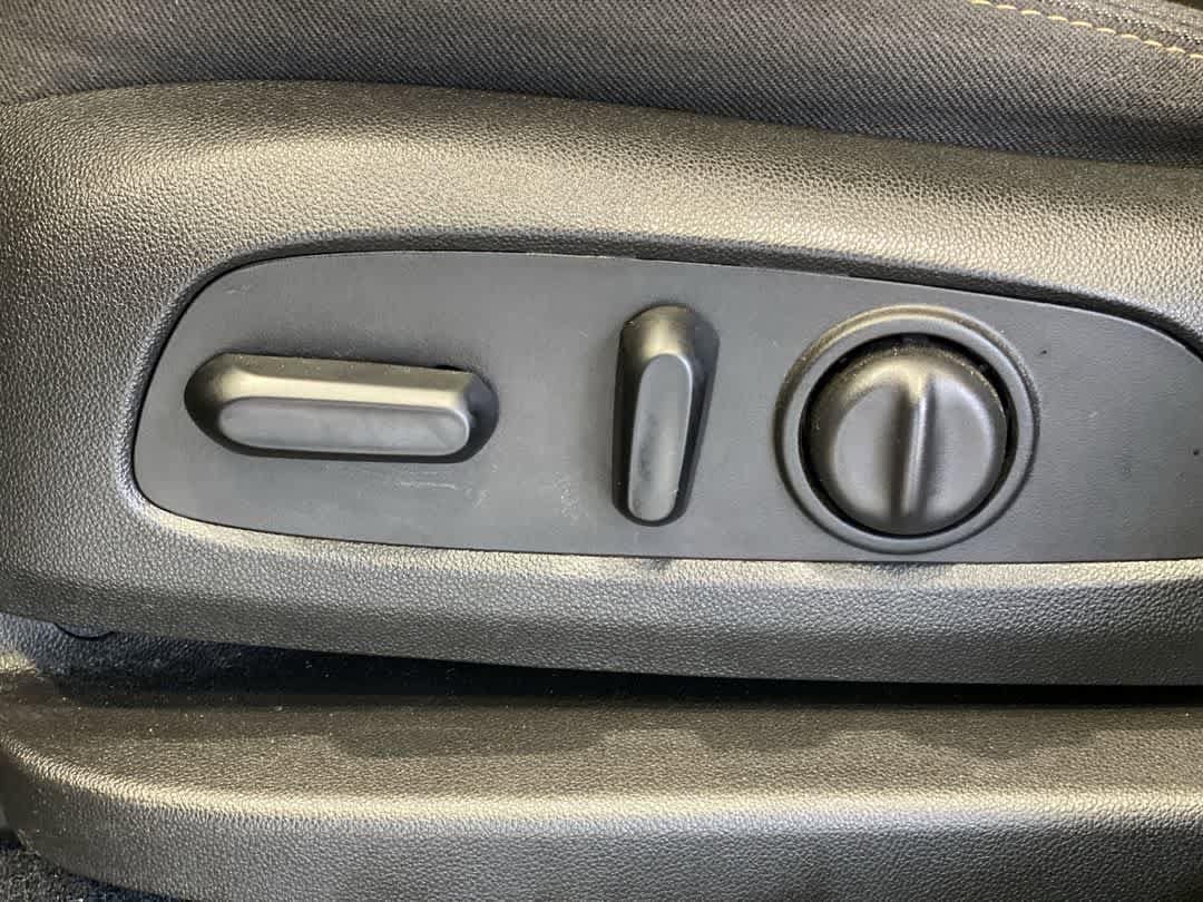 Thumbnail: 2020 Chevrolet Equinox - 15