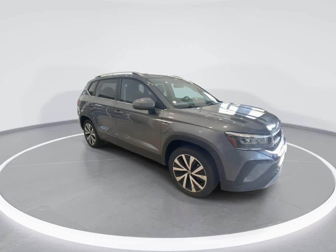 Thumbnail: 2022 Volkswagen Taos - 2