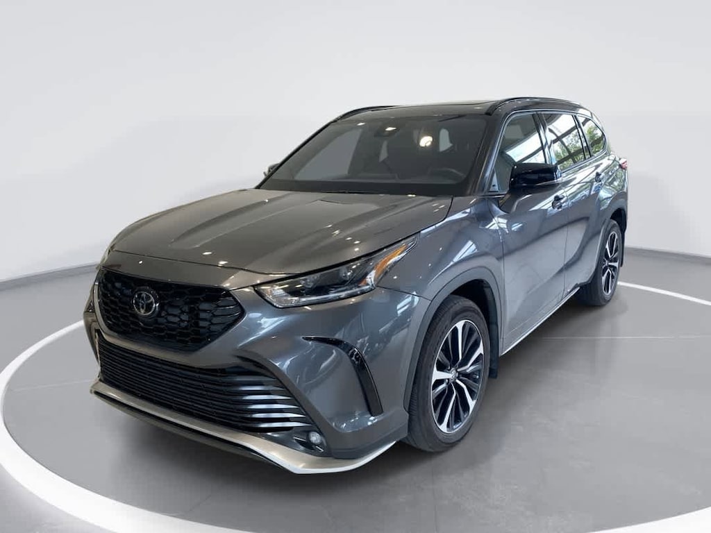 Used 2022 Toyota Highlander XSE SUV