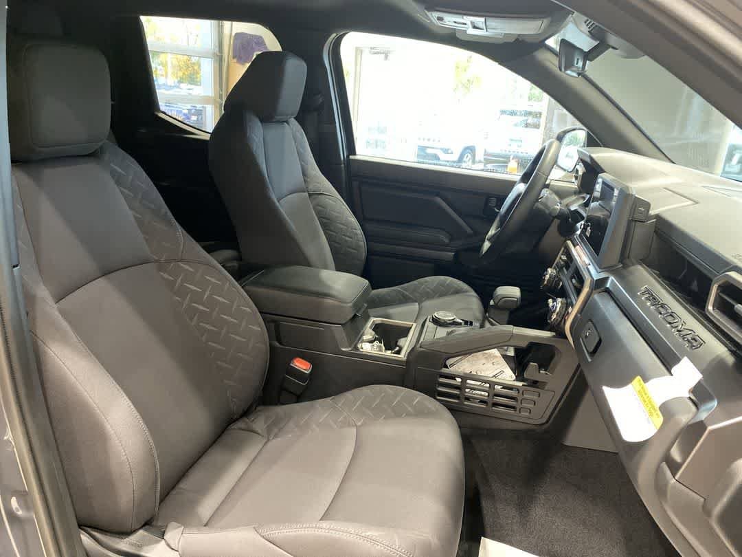 Thumbnail: 2025 Toyota Tacoma - 25