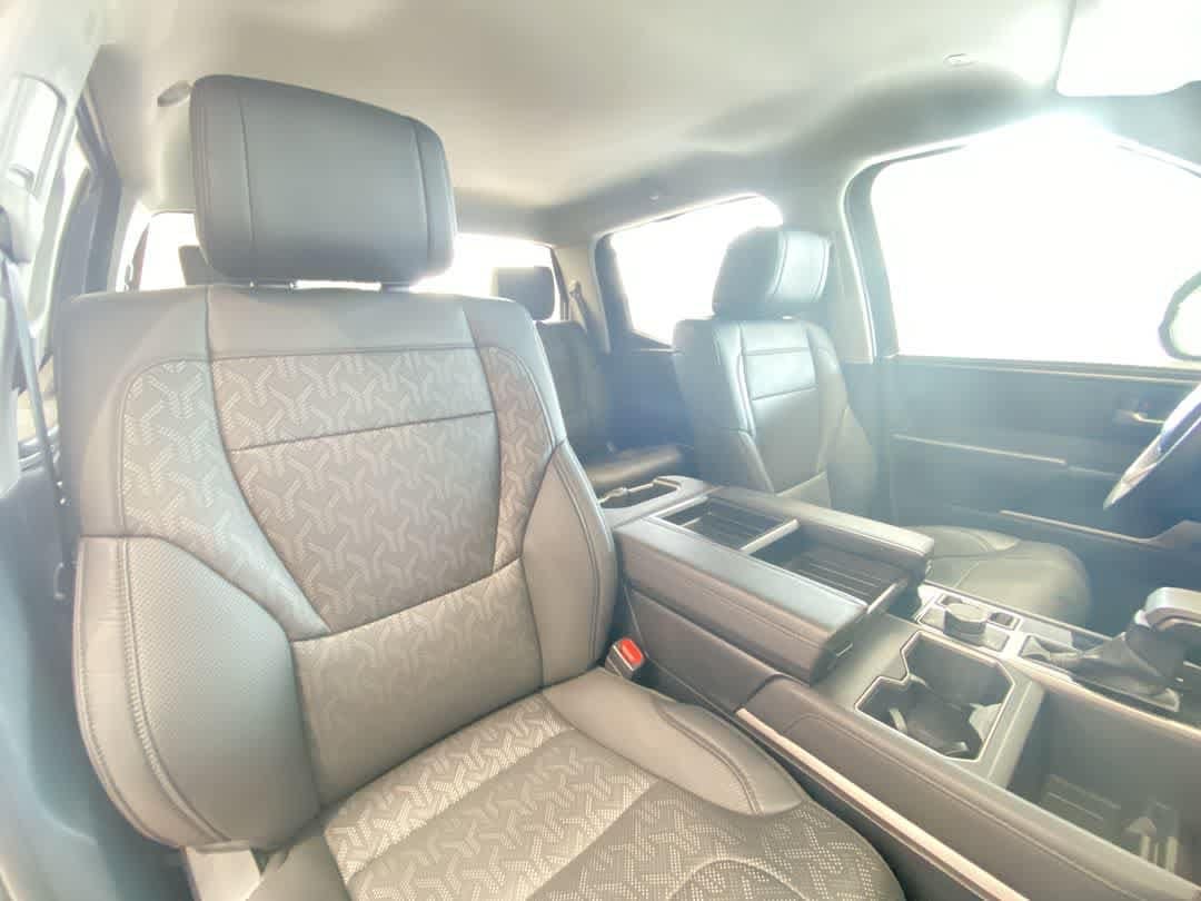 2024 Toyota Tundra Limited - Photo 26
