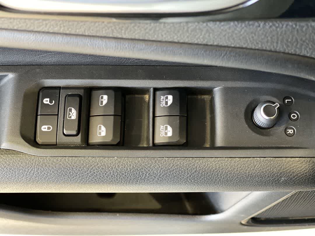 Thumbnail: 2023 Jeep Compass - 16