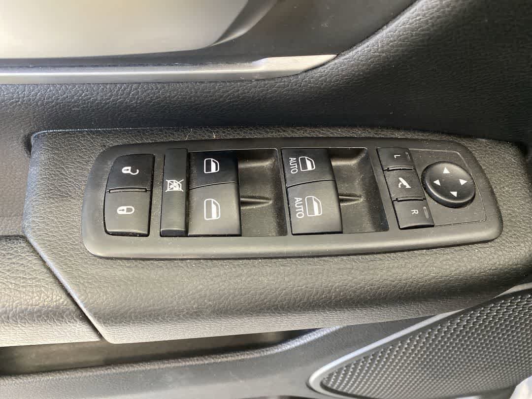 Thumbnail: 2020 RAM 1500 - 15