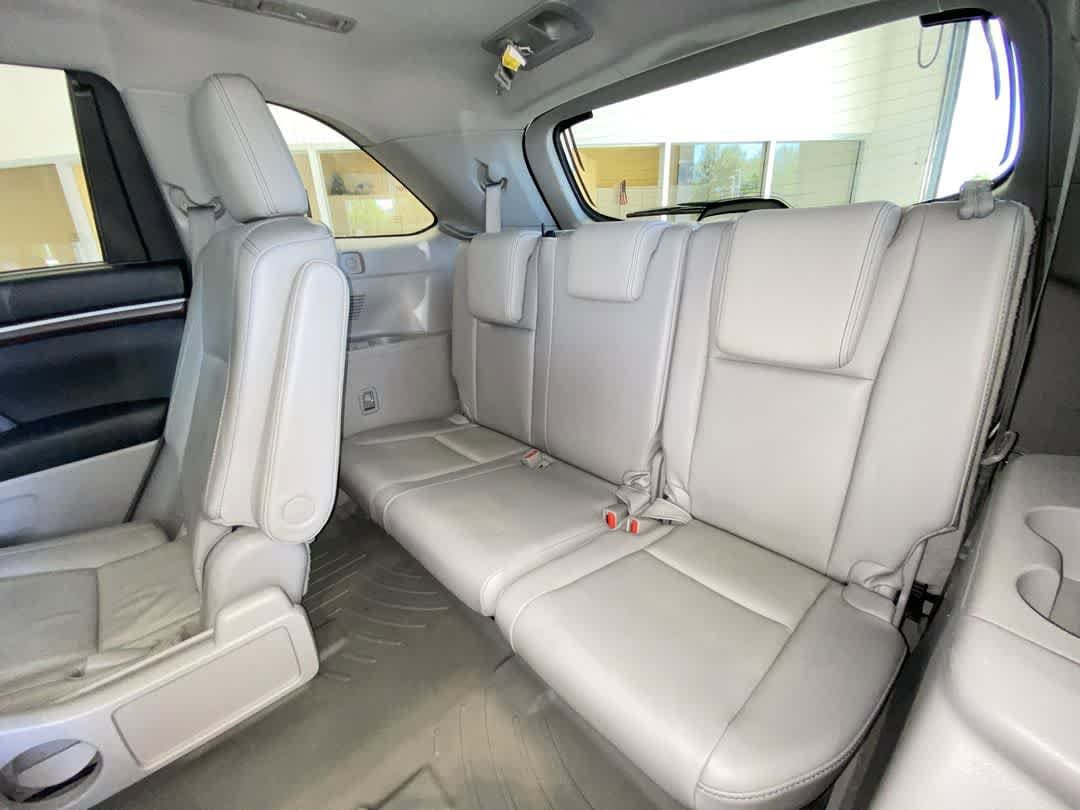 Thumbnail: 2015 Toyota Highlander - 26