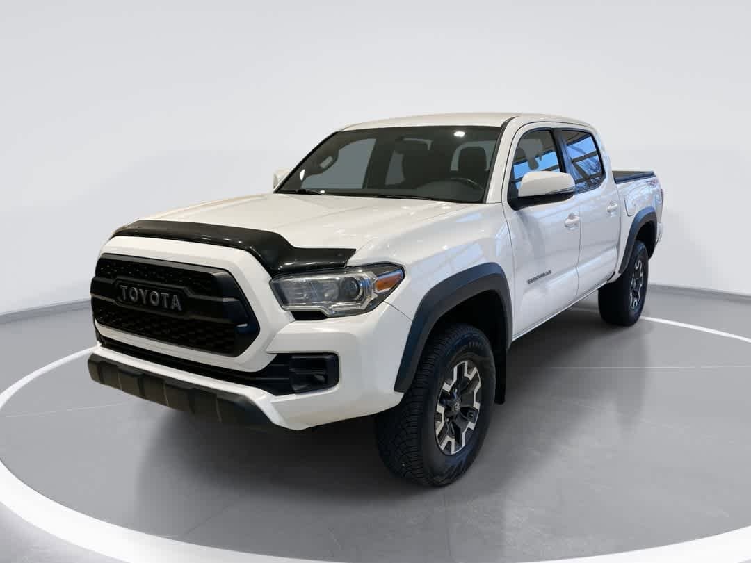 2017 Toyota Tacoma TRD Sport's photo