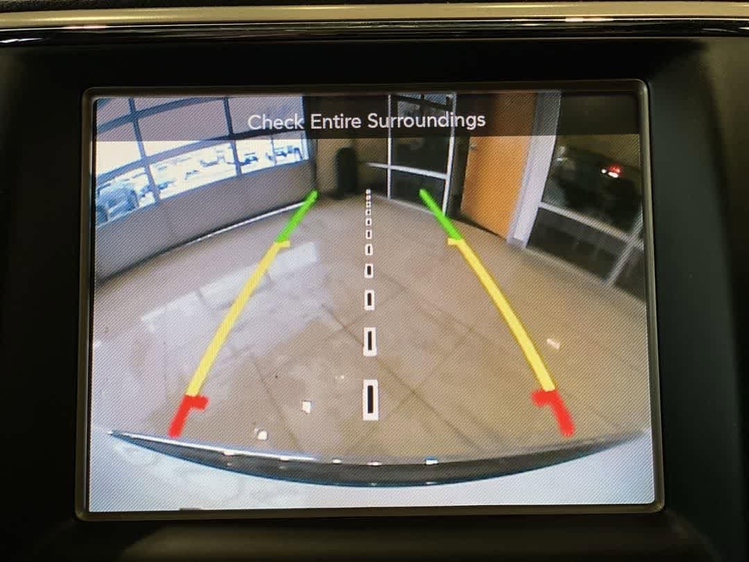 Thumbnail: 2015 Jeep Grand Cherokee - 20