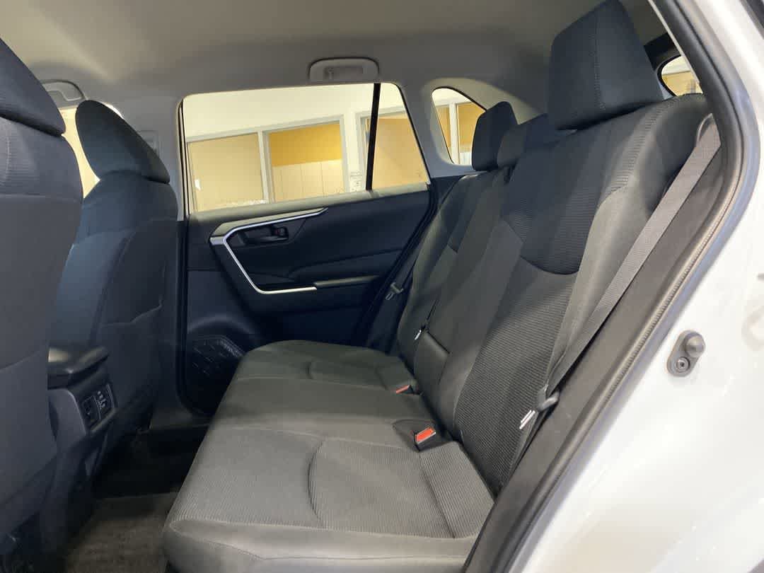 Thumbnail: 2024 Toyota RAV4 - 21