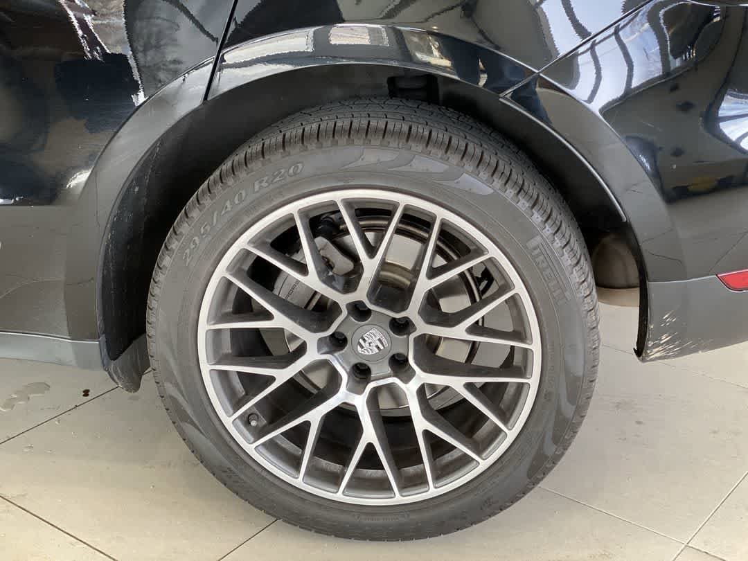 Thumbnail: 2018 Porsche Macan - 12