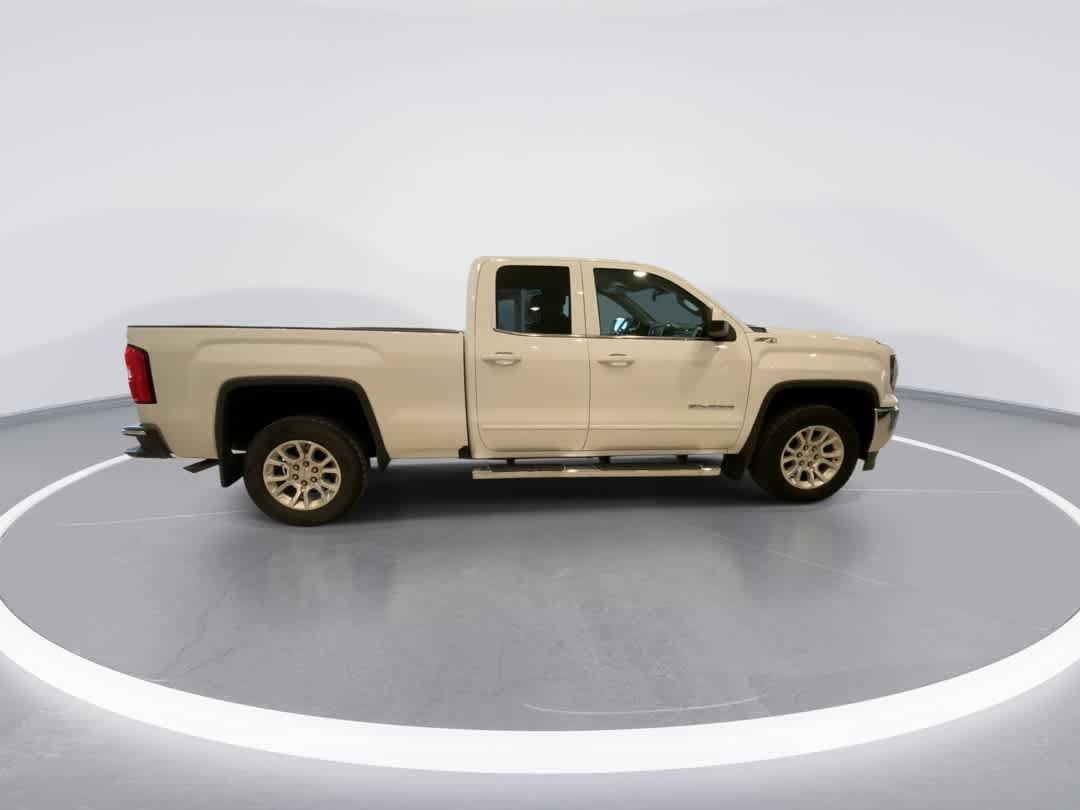 Thumbnail: 2017 GMC Sierra 1500 - 9