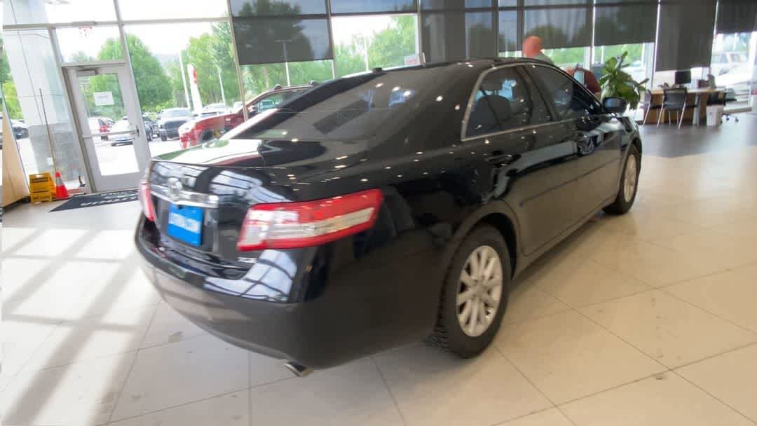 Thumbnail: 2011 Toyota Camry - 8