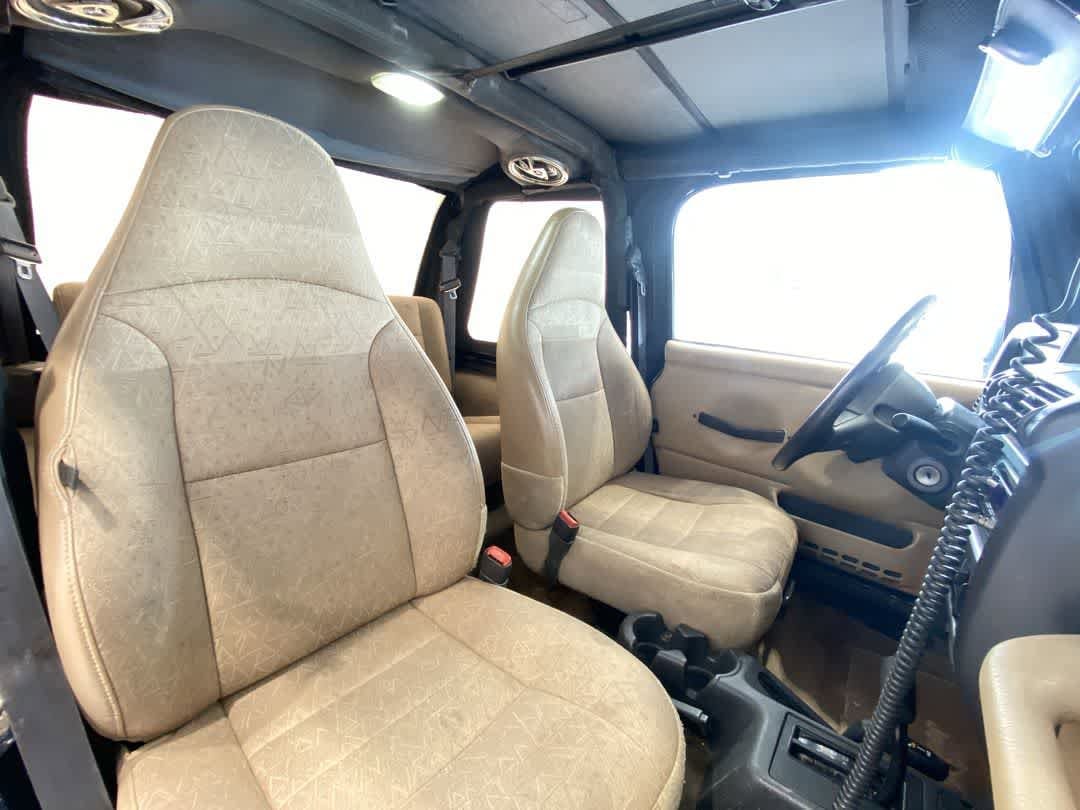 Thumbnail: 2002 Jeep Wrangler - 24