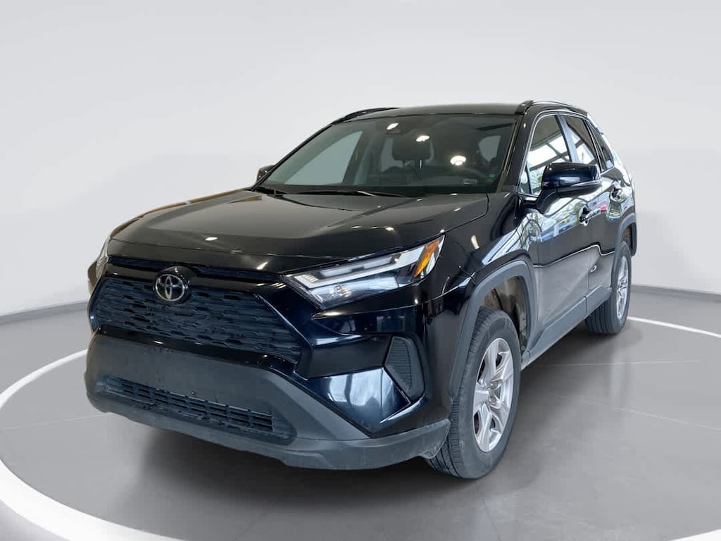 Used 2025 Toyota RAV4 XLE SUV