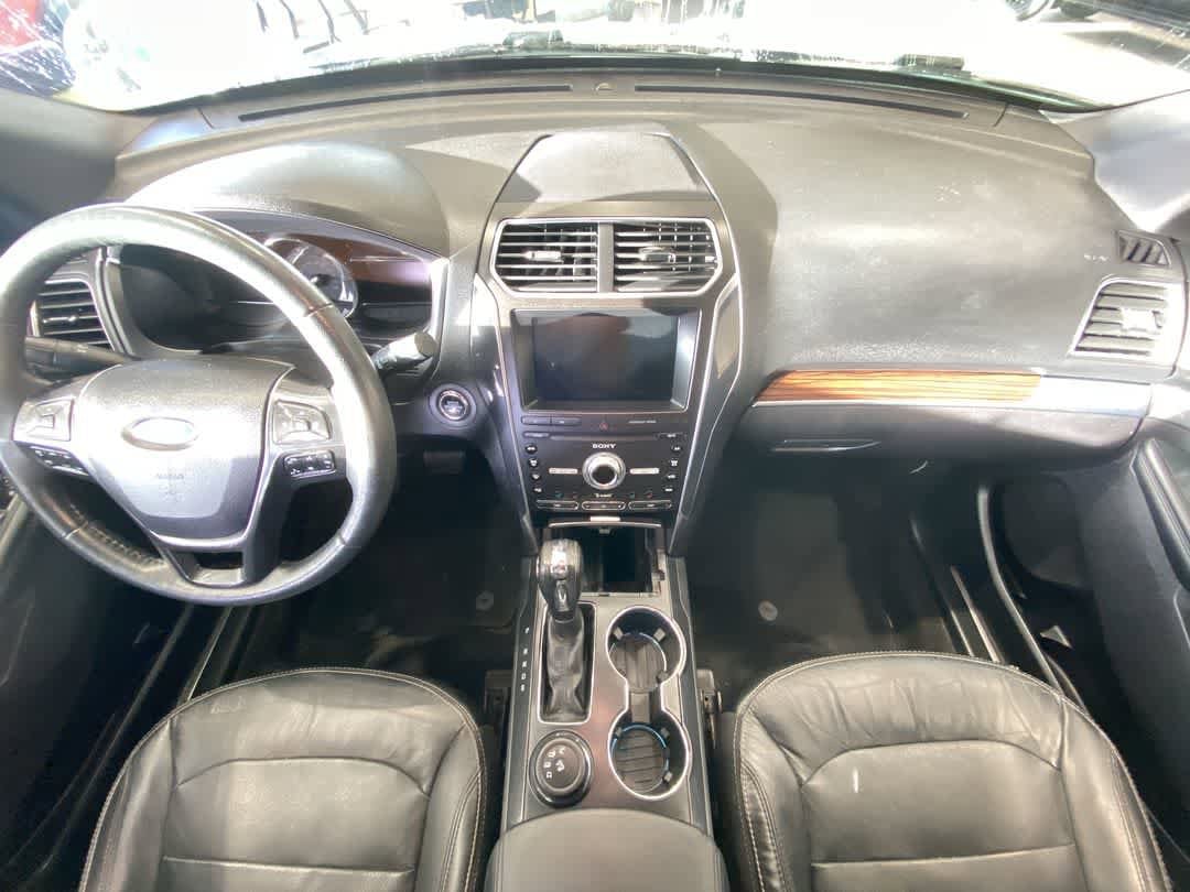 Thumbnail: 2019 Ford Explorer - 23