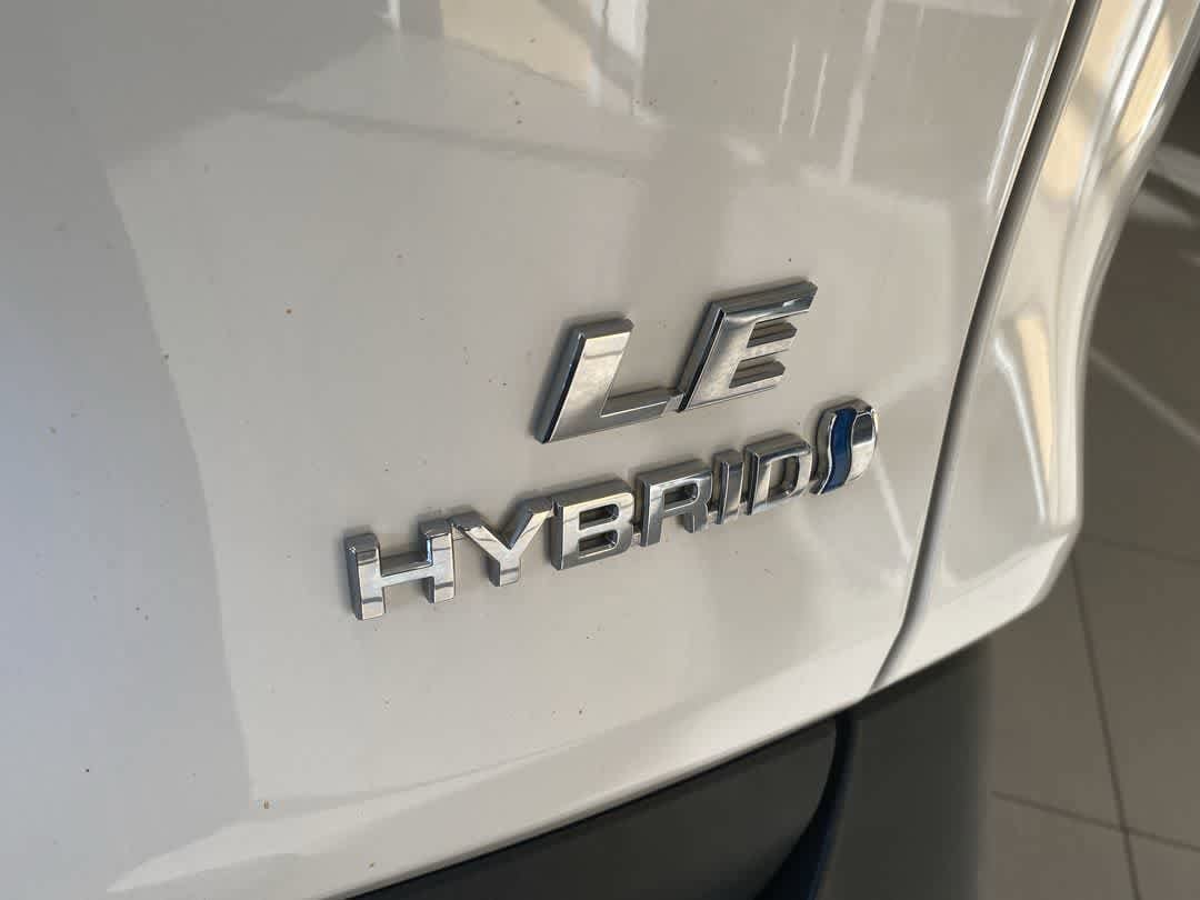 Thumbnail: 2022 Toyota RAV4 - 12